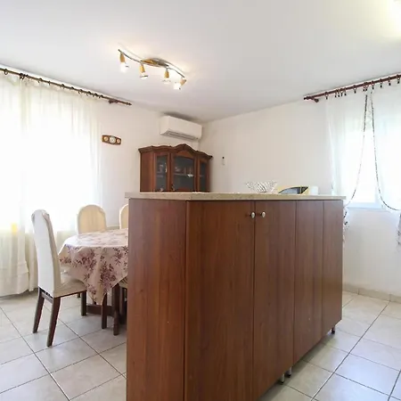 Fuer 6 Personen Ca 110 Qm In Banjole, Istrien Istrische Riviera Банджоле