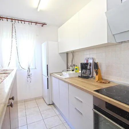 Fuer 6 Personen Ca 110 Qm In Banjole, Istrien Istrische Riviera *