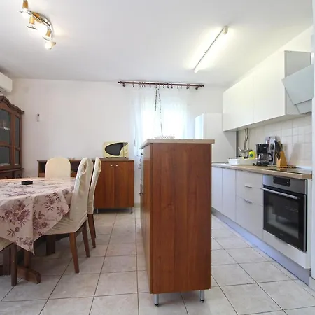 Апартаменты Fuer 6 Personen Ca 110 Qm In Banjole, Istrien Istrische Riviera *
