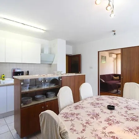 Fuer 6 Personen Ca 110 Qm In Banjole, Istrien Istrische Riviera * Банджоле