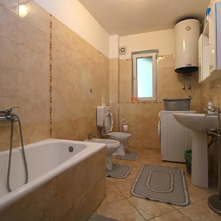 Fuer 6 Personen Ca 110 Qm In Banjole, Istrien Istrische Riviera *